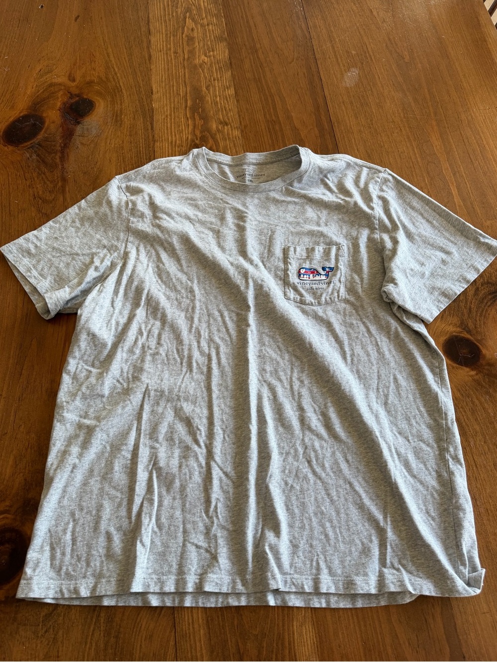 Vineyard Vines columbus 2xl short Sleeve shirt great condition smoke pet free - Picture 4 of 4